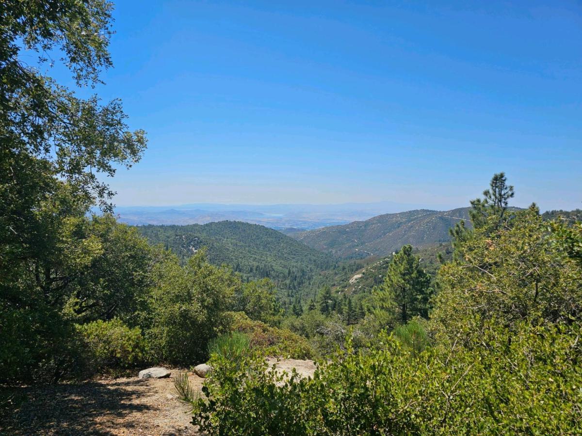 Alhatti Christian Resort Idyllwild Extérieur photo